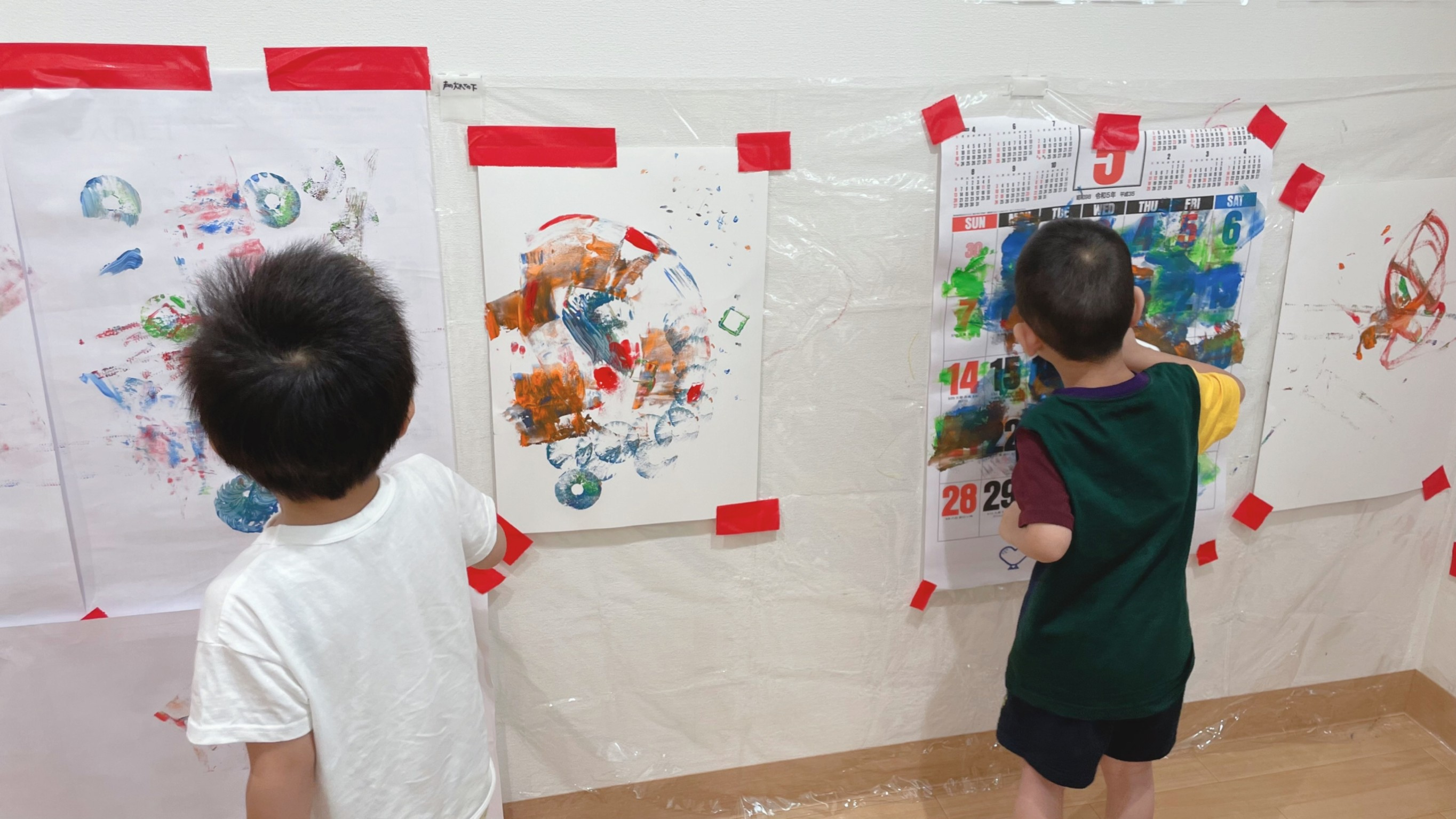 絵の具あそびを行いました☆ | LeettaからのおしらせΙ児童発達支援保育